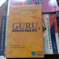 Guru: manusia kaya arti